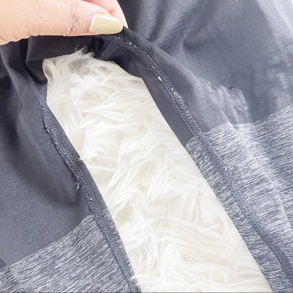 Gymshark Women's Two Tone Seamless Black Legging Size‎ XS - Picture 3 of 5